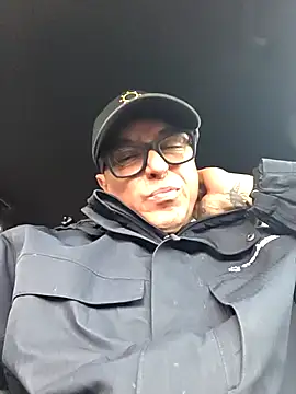 Snapshot of DoggiiDick chatting on 03.02.26 DoggiiDick online show from 03.02.26