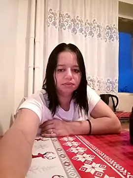 Snapshot of roxana_e43 chatting on 05.10.26 roxana e43 online show from 05.10.26