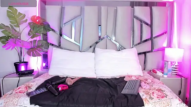 lucy davies online show from 03.18.26