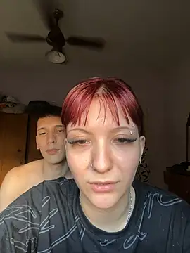 Snapshot of Foxxyice chatting on 03.04.26 Foxxyice online show from 03.04.26