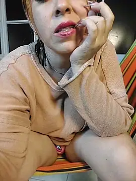Snapshot of Anastasia_cort chatting on 05.15.26 Anastasia cort online show from 05.15.26