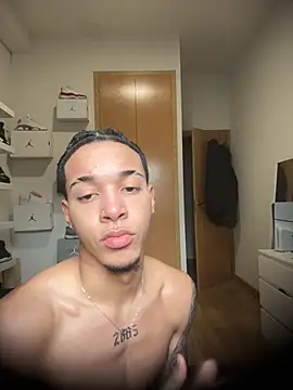 Snapshot of 1lwkey chatting on 03.03.26 1lwkey online show from 03.03.26