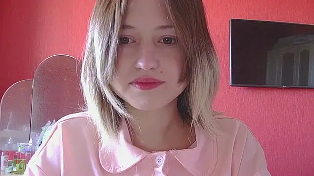 Snapshot of Beloved_Mary chatting on 05.11.26 Beloved Mary online show from 05.11.26