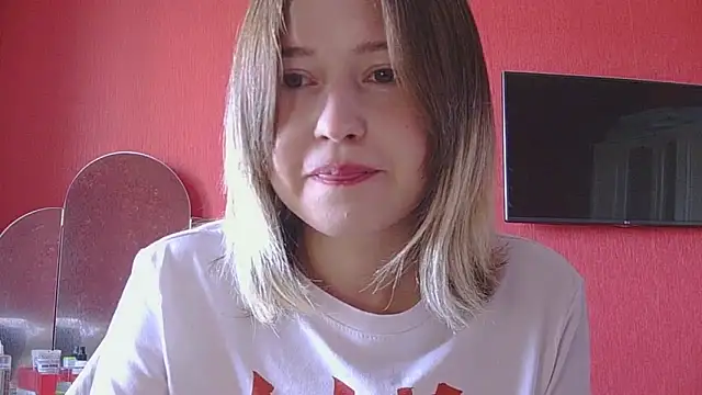 Snapshot of Beloved_Mary chatting on 05.30.26 Beloved Mary online show from 05.30.26