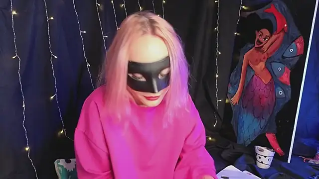 Snapshot of LunVision chatting on 03.10.26 LunVision online show from 03.10.26