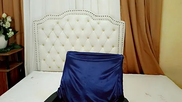 Seductive sophie online show from 06.17.26