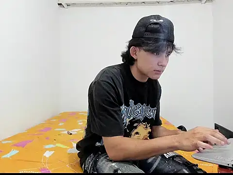 monky 0002 online show from 05.02.26