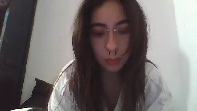 Snapshot of Moonandzukko chatting on 06.26.26 Moonandzukko online show from 06.26.26