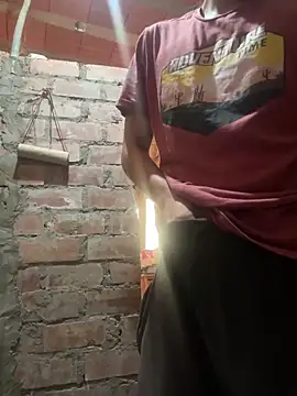 Snapshot of colageno_2005 chatting on 03.01.26 colageno 2005 online show from 03.01.26