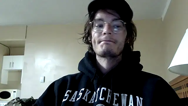 Snapshot of KinkyKittyBoy chatting on 06.15.26 KinkyKittyBoy online show from 06.15.26