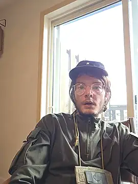 Snapshot of KinkyKittyBoy chatting on 07.04.26 KinkyKittyBoy online show from 07.04.26