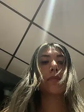 Snapshot of stefanyqueen69 chatting on 04.19.26 stefanyqueen69 online show from 04.19.26
