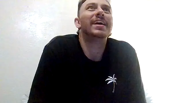 Snapshot of TallHungandCloudy69 chatting on 03.06.26 TallHungandCloudy69 online show from 03.06.26