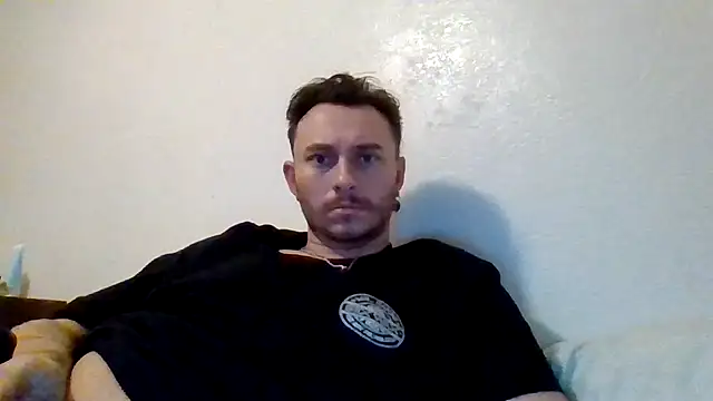 Snapshot of TallHungandCloudy69 chatting on 03.12.26 TallHungandCloudy69 online show from 03.12.26
