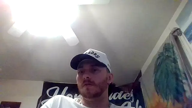 Snapshot of TallHungandCloudy69 chatting on 03.17.26 TallHungandCloudy69 online show from 03.17.26