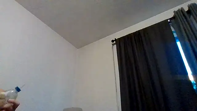 Snapshot of TallHungandCloudy69 chatting on 03.18.26 TallHungandCloudy69 online show from 03.18.26