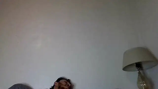 Snapshot of TallHungandCloudy69 chatting on 04.02.26 TallHungandCloudy69 online show from 04.02.26