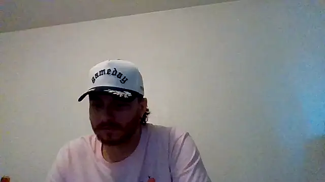 Snapshot of TallHungandCloudy69 chatting on 04.07.26 TallHungandCloudy69 online show from 04.07.26