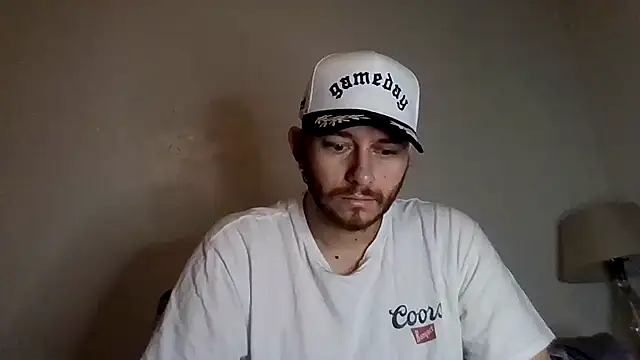 Snapshot of TallHungandCloudy69 chatting on 04.11.26 TallHungandCloudy69 online show from 04.11.26