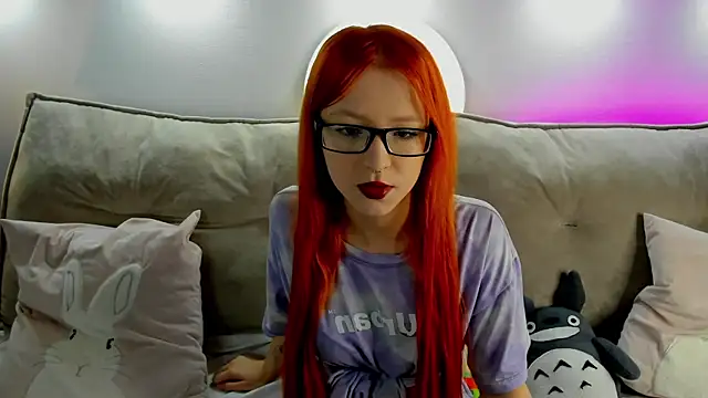 Emma Dusk online show from 04.02.26