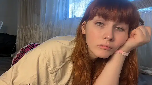 Snapshot of AlexaGudz chatting on 07.01.26 AlexaGudz online show from 07.01.26