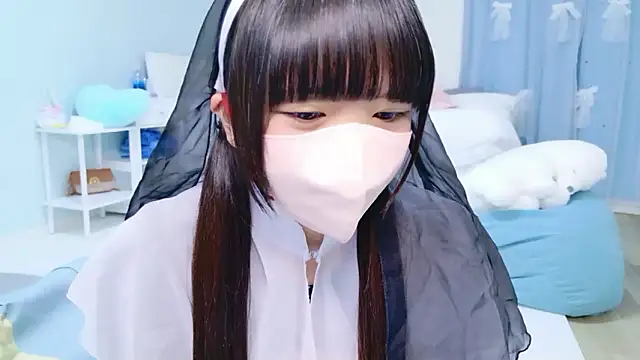 Snapshot of Hime_na chatting on 04.25.26 Hime na online show from 04.25.26