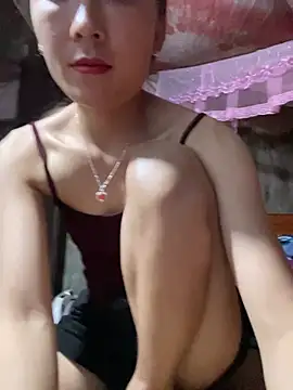 Snapshot of Mimi_pussy chatting on 04.24.26 Mimi pussy online show from 04.24.26