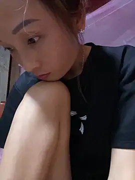 Snapshot of Mimi_pussy chatting on 05.06.26 Mimi pussy online show from 05.06.26