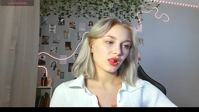 Snapshot of yer_gara chatting on 05.28.26 yer gara online show from 05.28.26