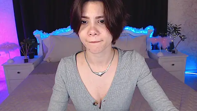 llittle-peachh online show from 03.11.26