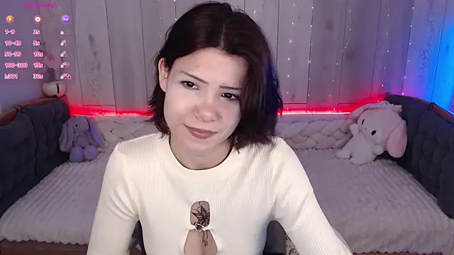 Snapshot of llittle-peachh chatting on 05.17.26 llittle-peachh online show from 05.17.26