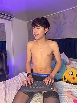 MatthewMoore  online show from 03.04.26