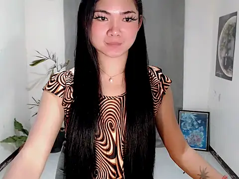 Snapshot of rainexox1 chatting on 05.13.26 rainexox1 online show from 05.13.26