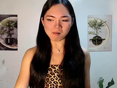 Snapshot of rainexox1 chatting on 05.18.26 rainexox1 online show from 05.18.26