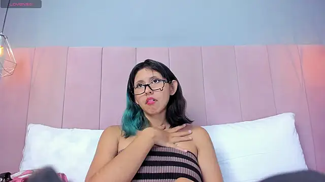 KleoLennox online show from 04.16.26