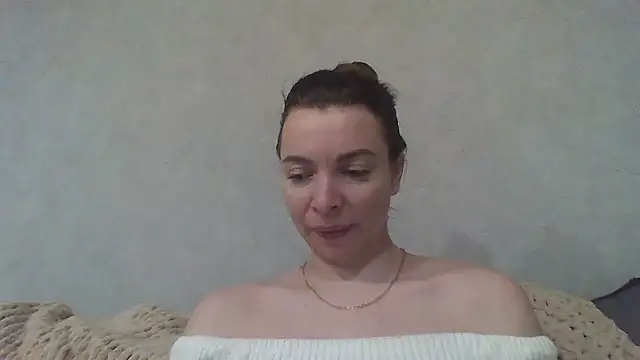 Luna2547 online show from 03.19.26