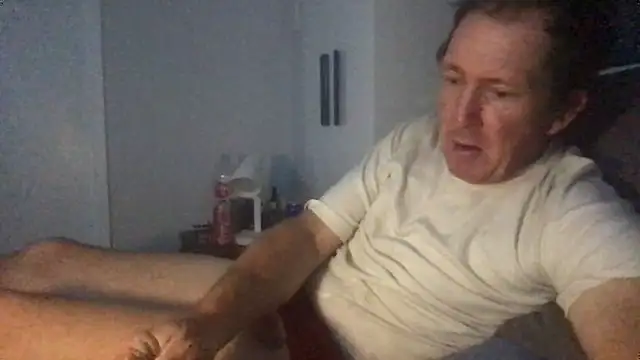 Snapshot of MrBombasticxxx chatting on 06.25.26 MrBombasticxxx online show from 06.25.26