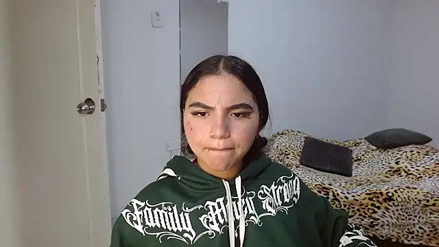 Snapshot of kimmyfuckass chatting on 07.21.26 kimmyfuckass online show from 07.21.26