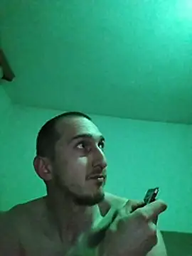 Snapshot of Mahmaze chatting on 04.01.26 Mahmaze online show from 04.01.26