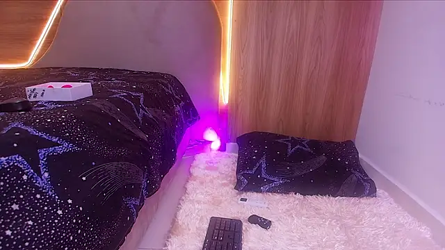 kiara lp online show from 03.13.26