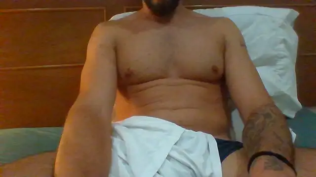 Snapshot of freetom31 chatting on 03.10.26 freetom31 online show from 03.10.26