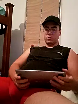 Snapshot of Hypeeboyy chatting on 04.12.26 Hypeeboyy online show from 04.12.26