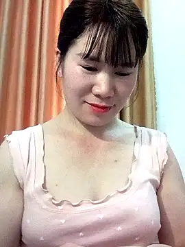 Snapshot of Bondgirl_9 chatting on 05.16.26 Bondgirl 9 online show from 05.16.26