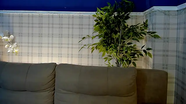 Snapshot of Edna_Martin chatting on 04.25.26 Edna Martin online show from 04.25.26
