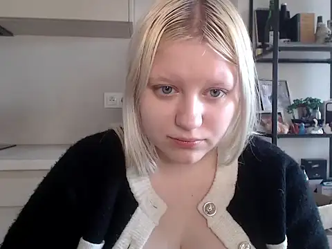 Snapshot of LenaSecret19 chatting on 04.29.26 LenaSecret19 online show from 04.29.26