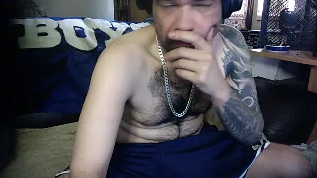 Snapshot of KinkyTOMan chatting on 06.06.26 KinkyTOMan online show from 06.06.26