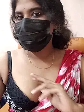 Snapshot of Sunitha28 chatting on 04.05.26 Sunitha28 online show from 04.05.26