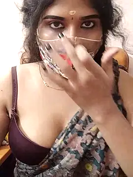 Snapshot of Sunitha28 chatting on 04.15.26 Sunitha28 online show from 04.15.26