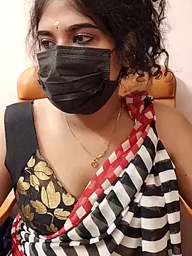 Snapshot of Sunitha28 chatting on 04.18.26 Sunitha28 online show from 04.18.26