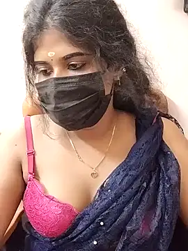 Snapshot of Sunitha28 chatting on 04.19.26 Sunitha28 online show from 04.19.26